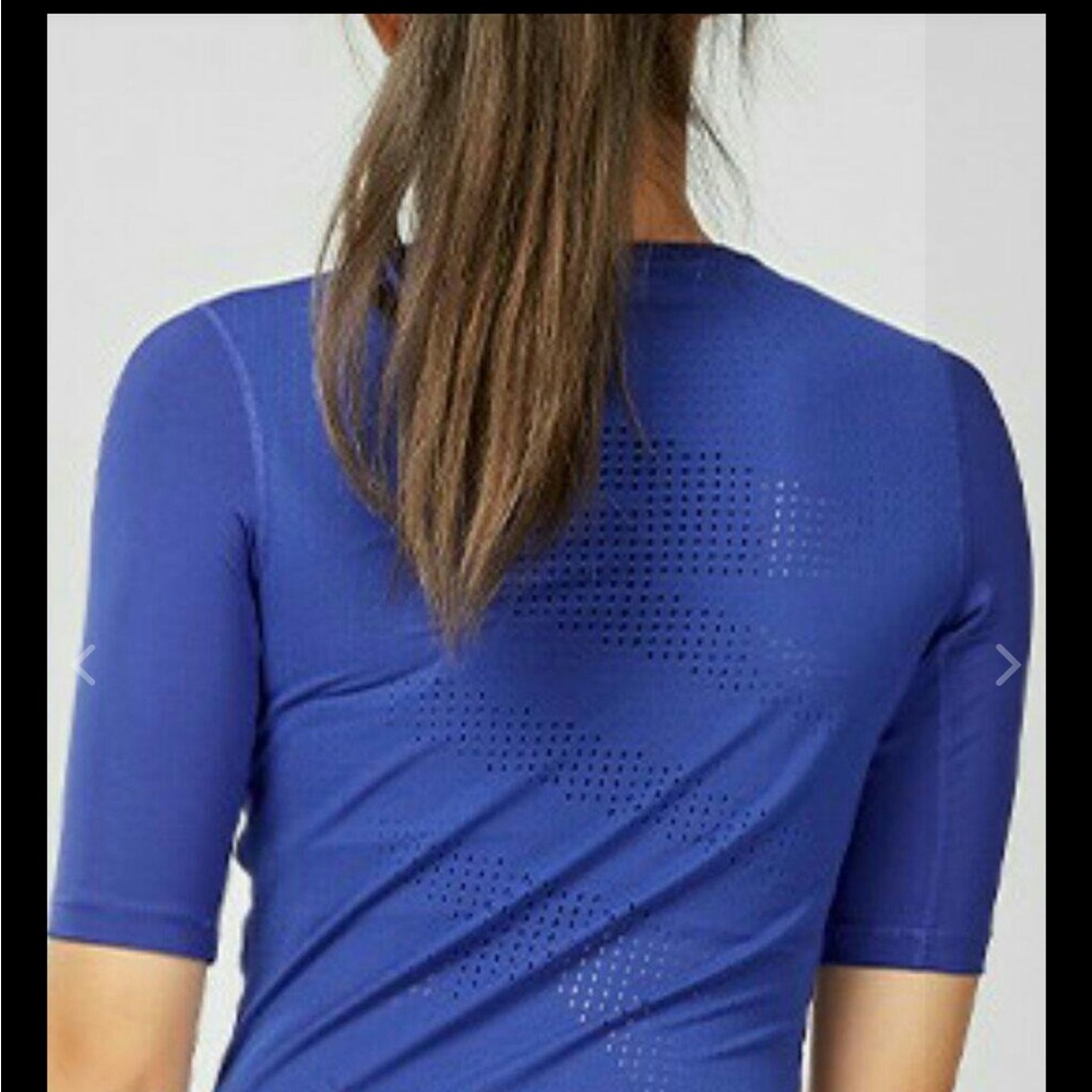 Nike Pro Hypercool Mesh Logo Short Sleeve Breathable Running Shirt T-shirt S - Picture 3 of 9